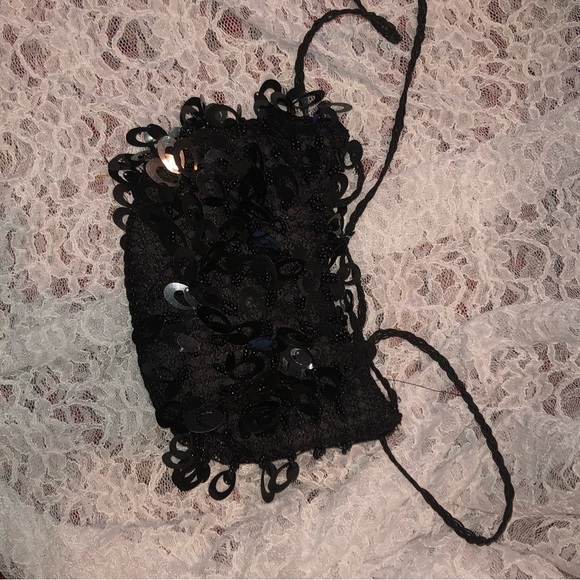 Elegant Black Sequin Clutch - Picture 2 of 5